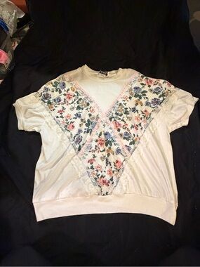 Vintage Alabuy 24W Floral Lace Top Made in USA